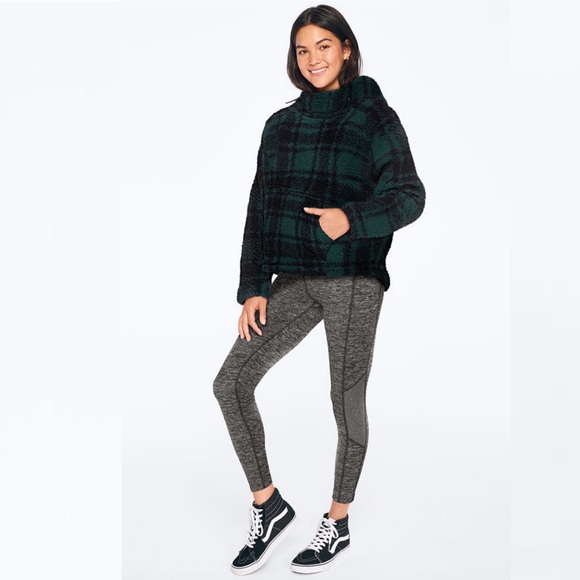 PINK Victoria’s Secret Sherpa Funnel Neck Pullover Hoodie Sweater Size L - Picture 2 of 12